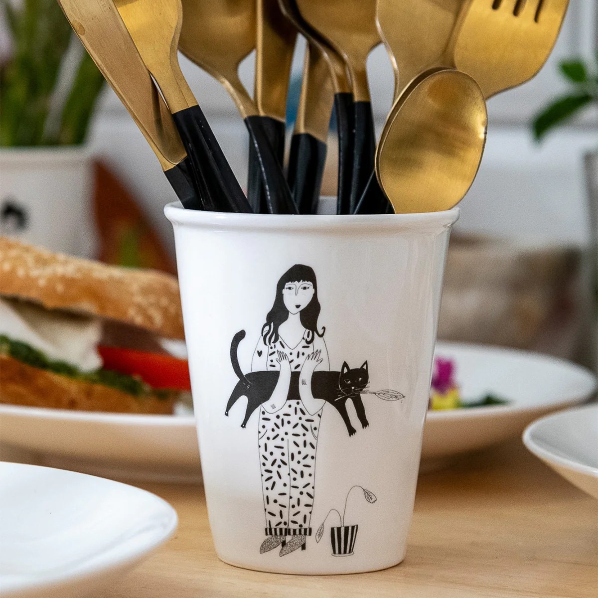 Mug Black cat Helen b - Maison James Close à Antibes